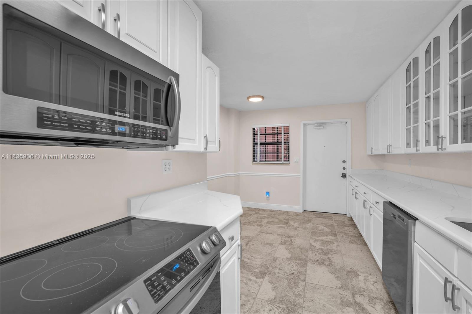 VILLA DEL VERDE CONDO - Residential Lease