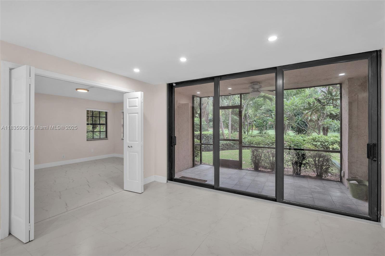 VILLA DEL VERDE CONDO - Residential Lease