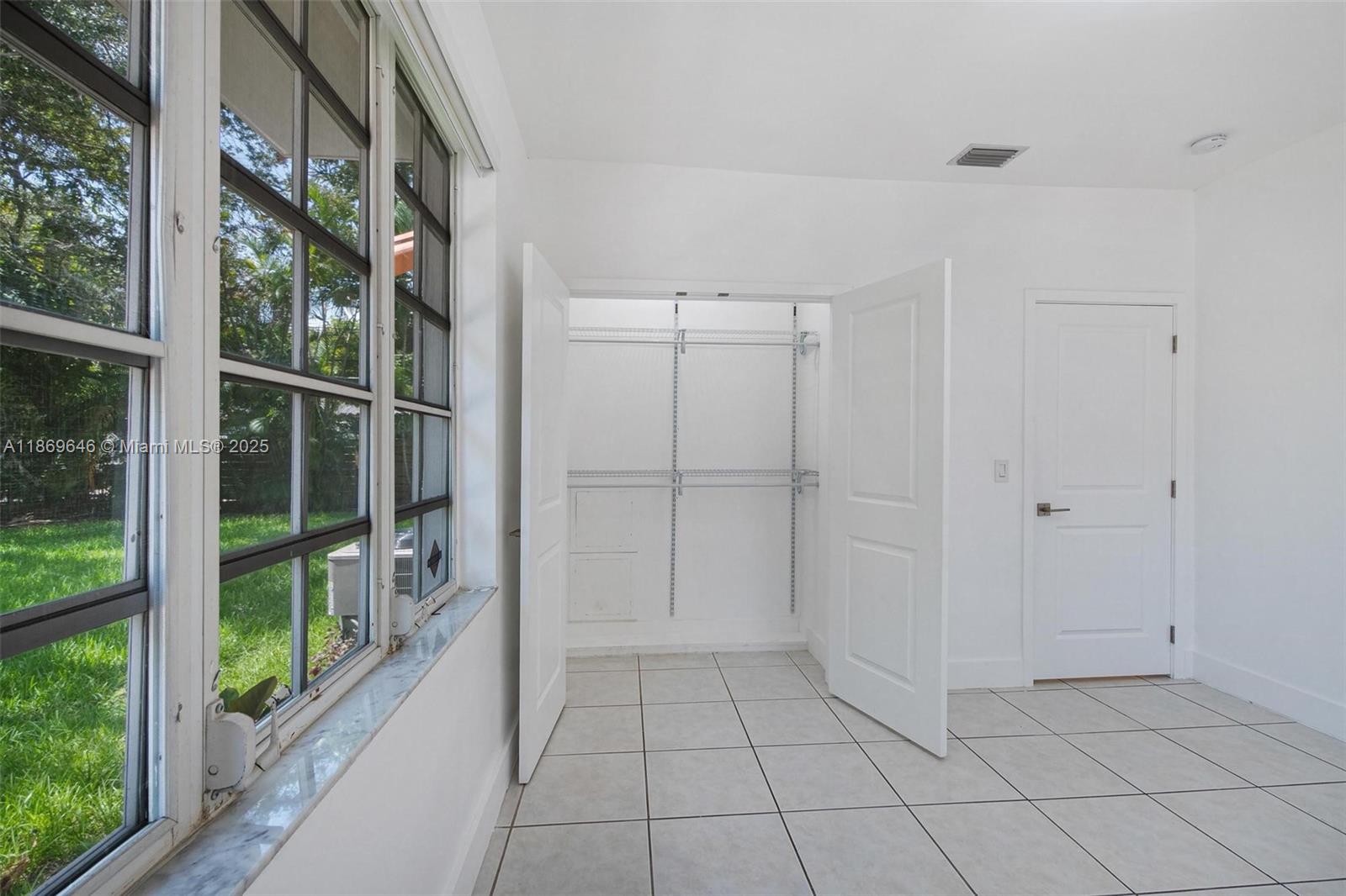 CORAL GABLES GRANADA SEC - Residential