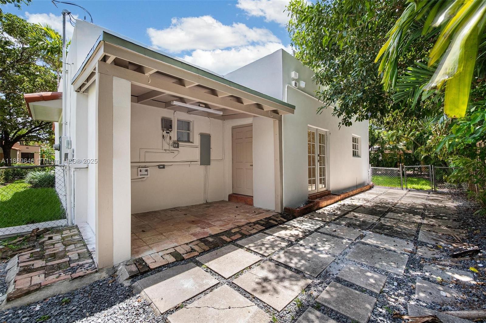 CORAL GABLES GRANADA SEC - Residential