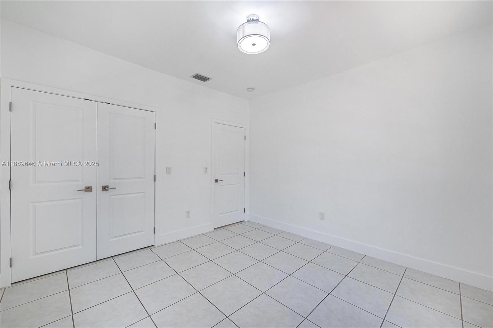 CORAL GABLES GRANADA SEC - Residential