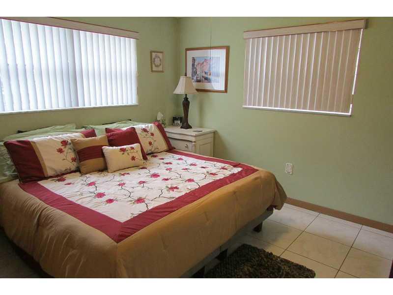 WELWYN MANOR 31-2 B - Residential