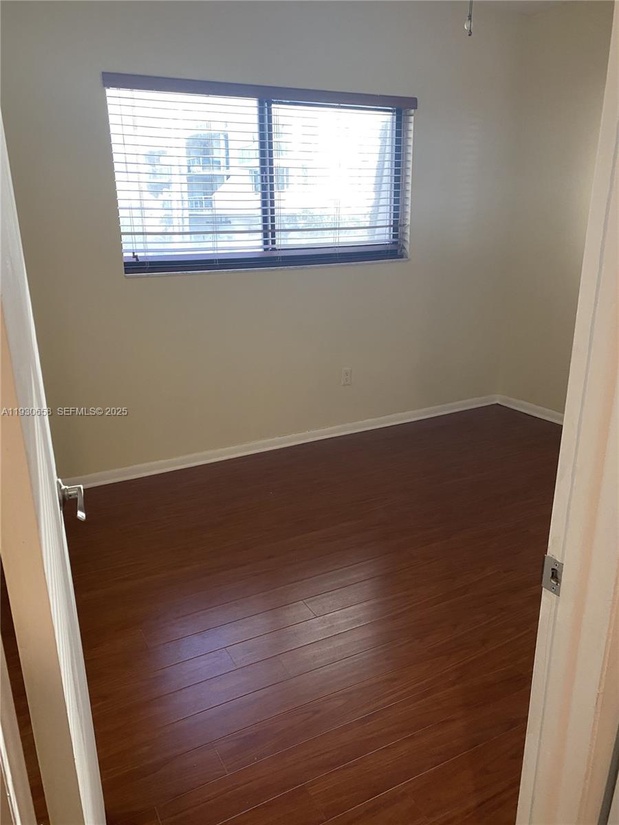 SURFSIDE VILLAS CONDO - Residential Lease