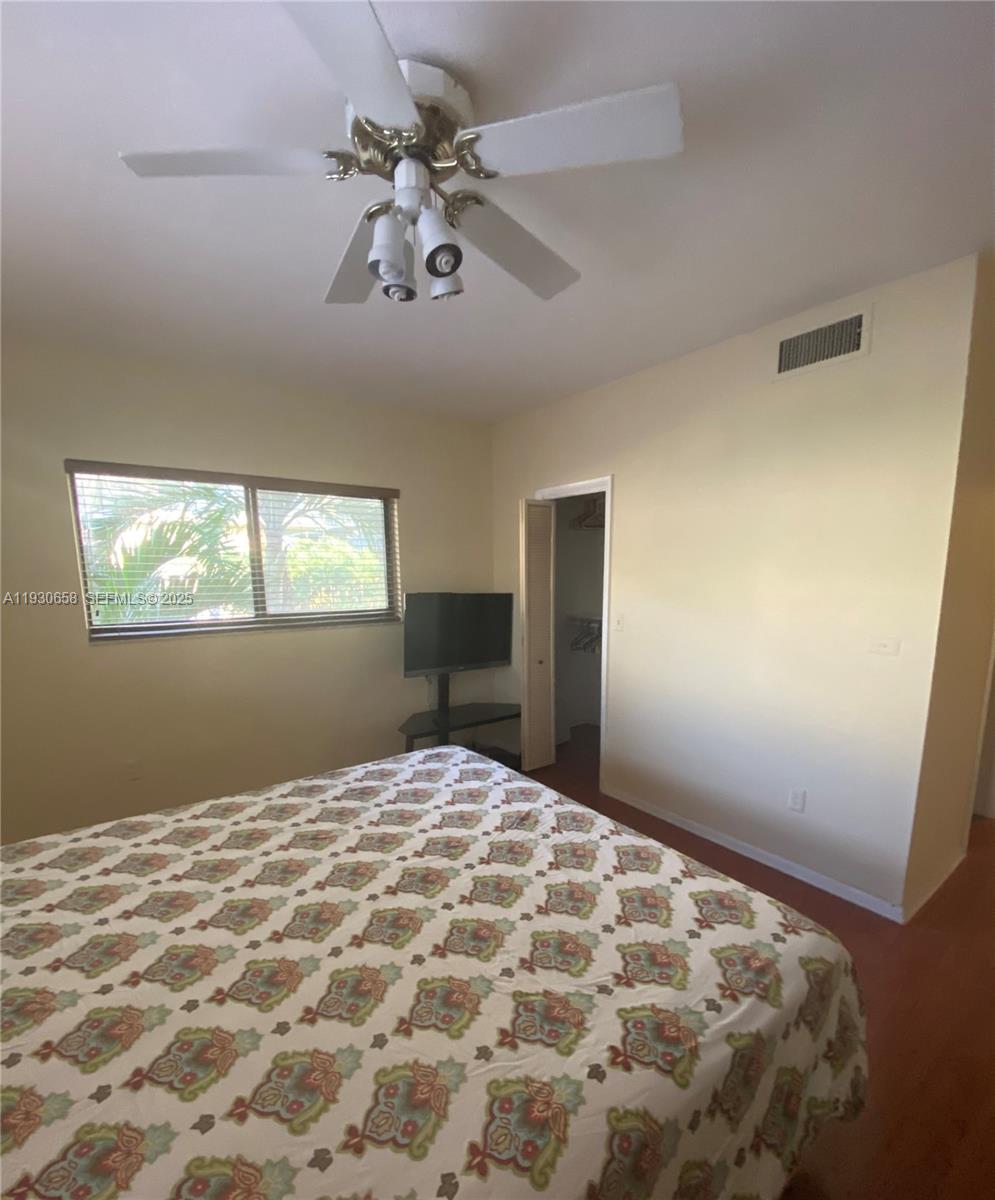 SURFSIDE VILLAS CONDO - Residential Lease