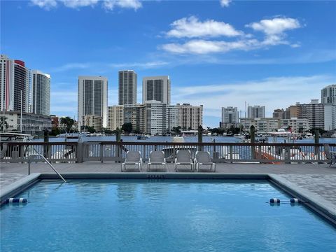 462 Golden Isles Dr 211 Hallandale Beach FL 33009