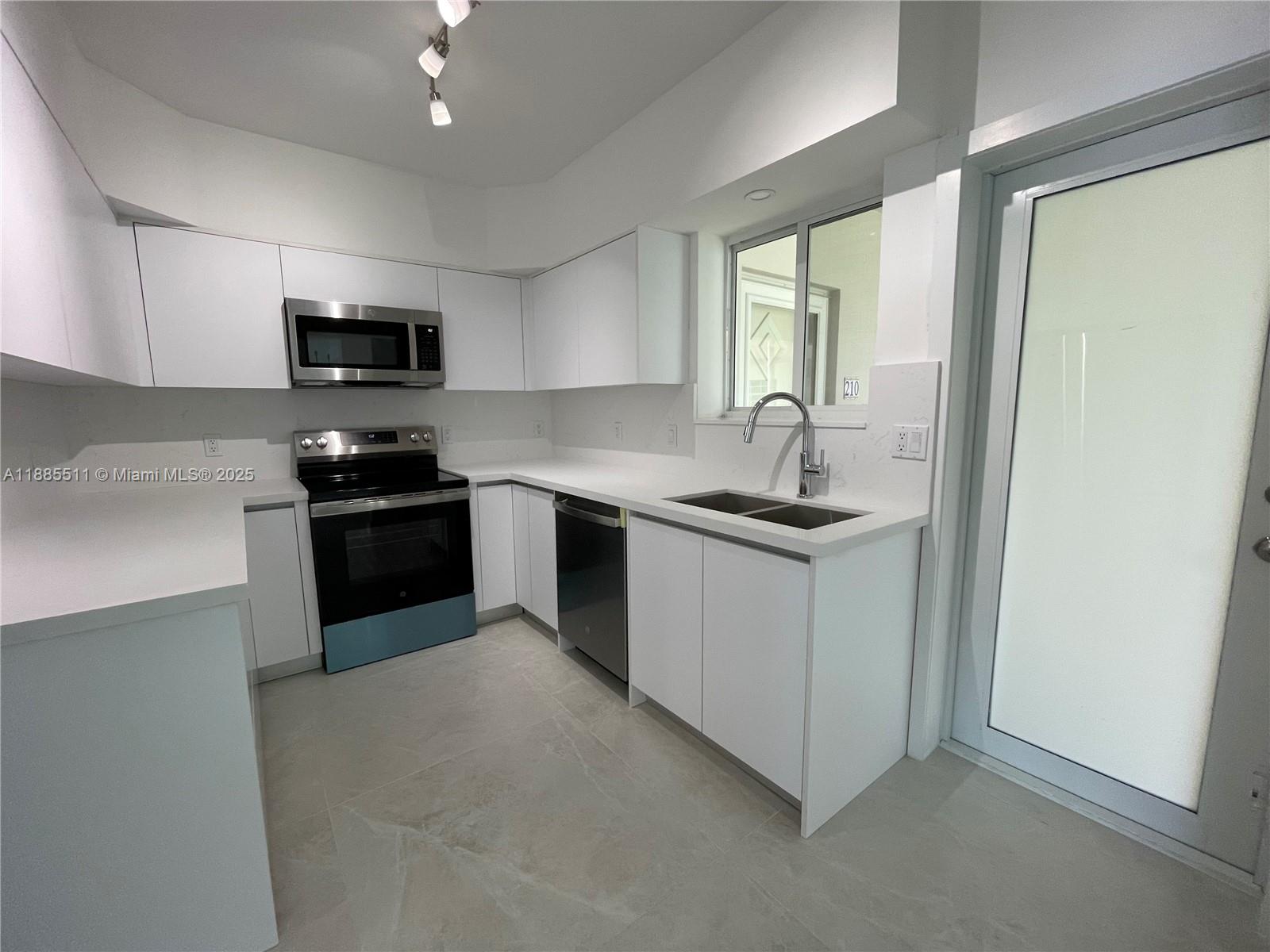 WOODLAKE APTS CONDO - Residential