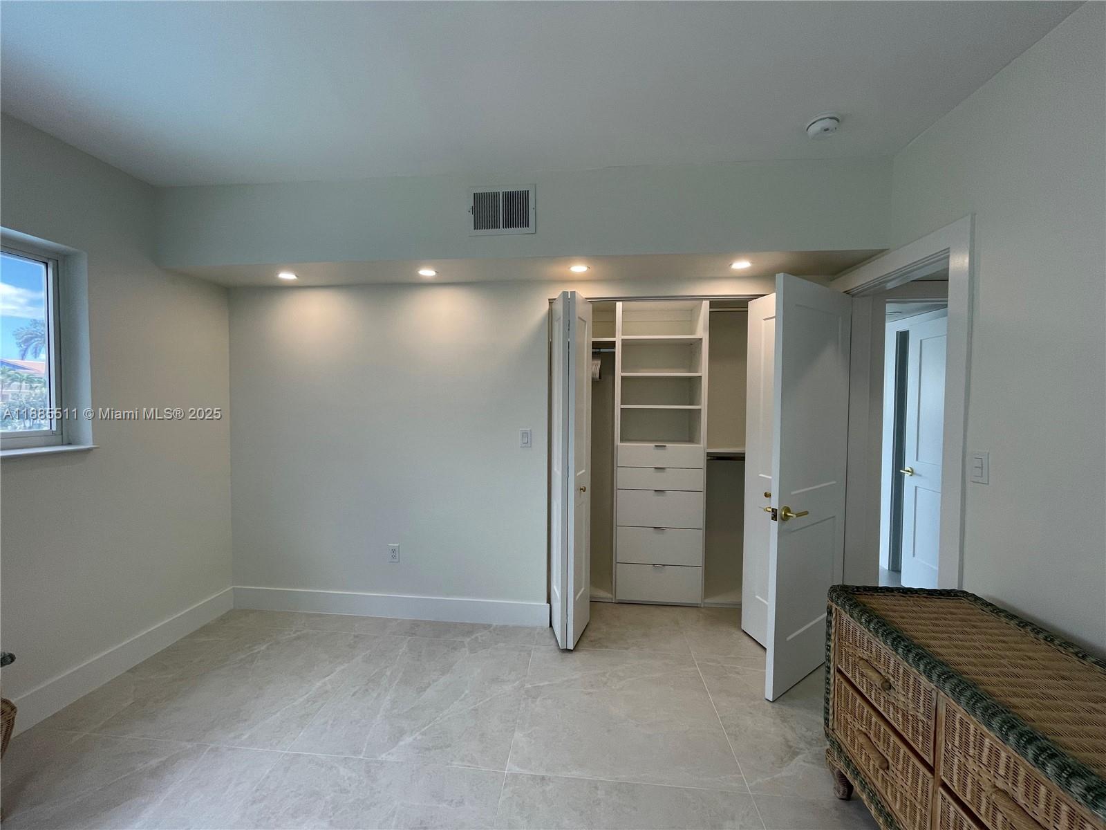 WOODLAKE APTS CONDO - Residential