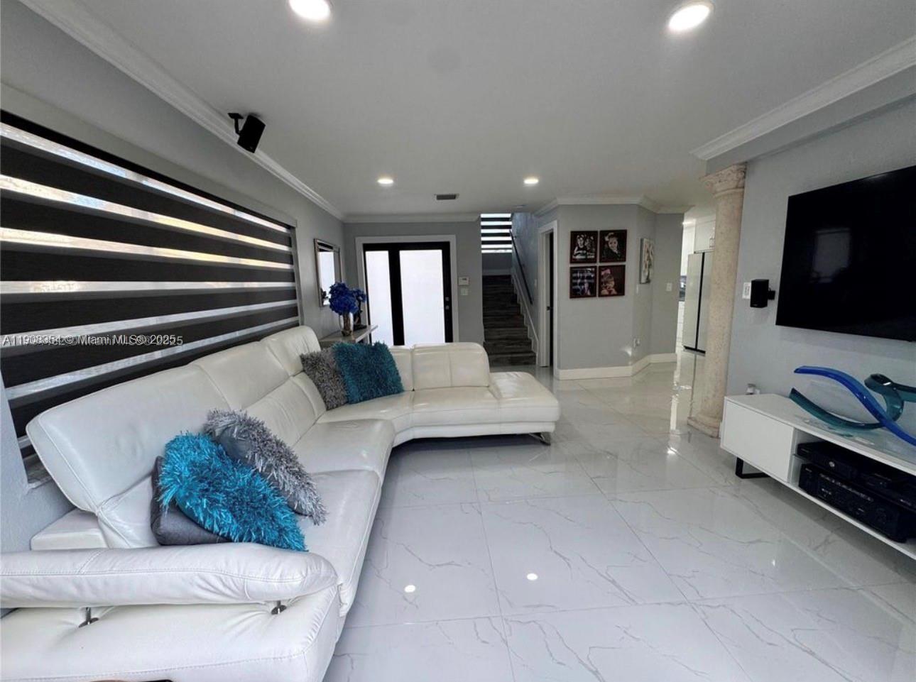 LAKE POINTE SEC 4 - Residential Lease