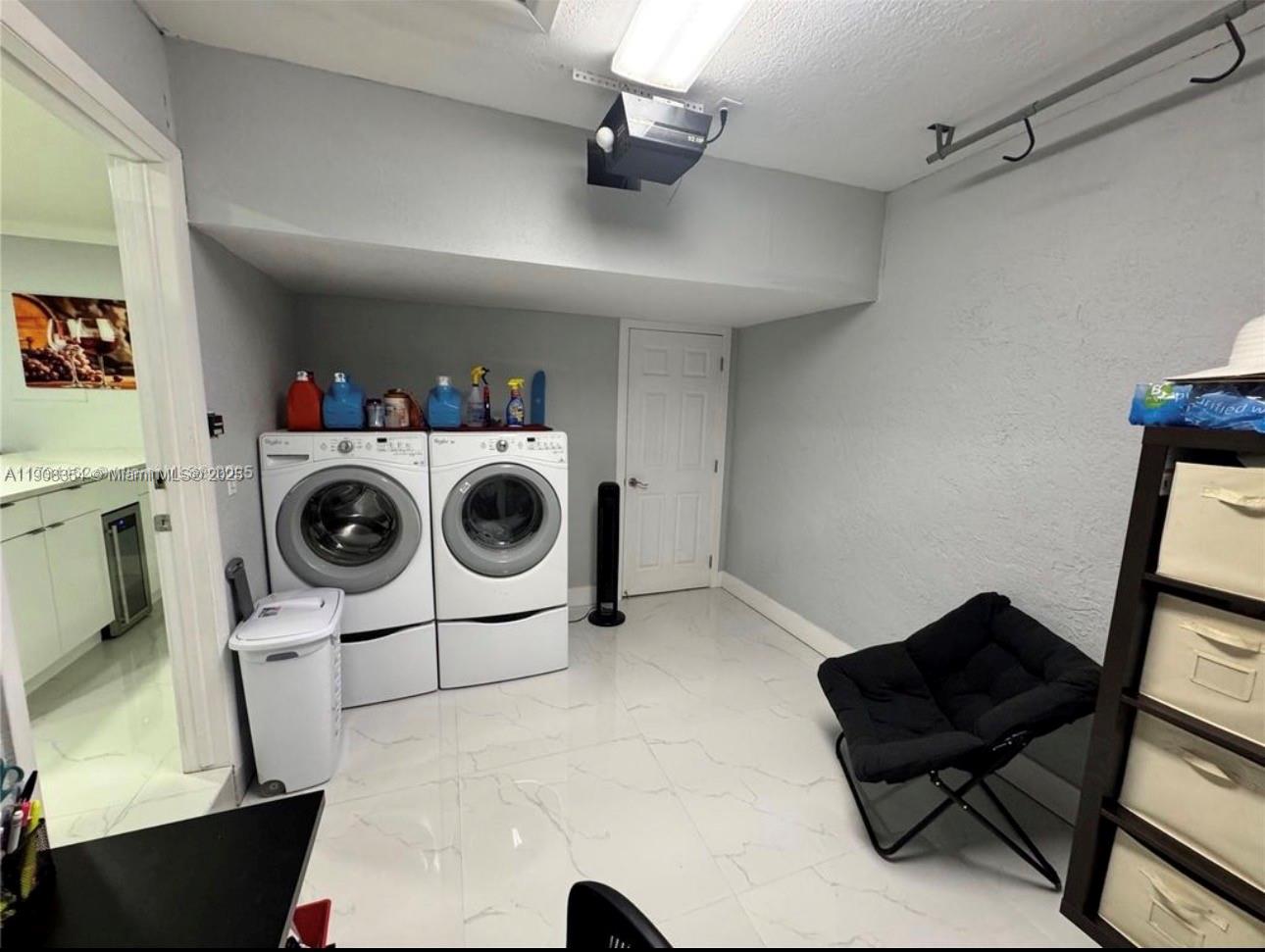 LAKE POINTE SEC 4 - Residential Lease