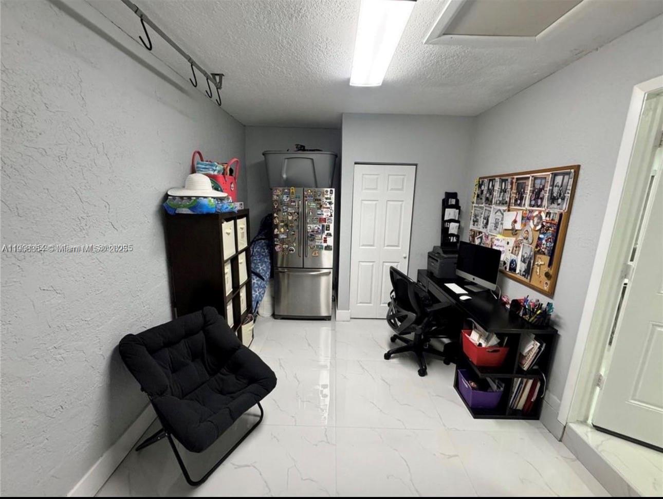 LAKE POINTE SEC 4 - Residential Lease