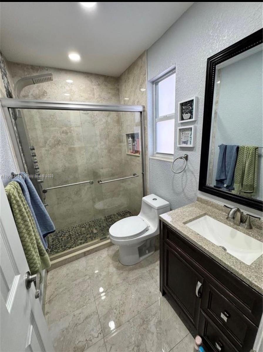 LAKE POINTE SEC 4 - Residential Lease