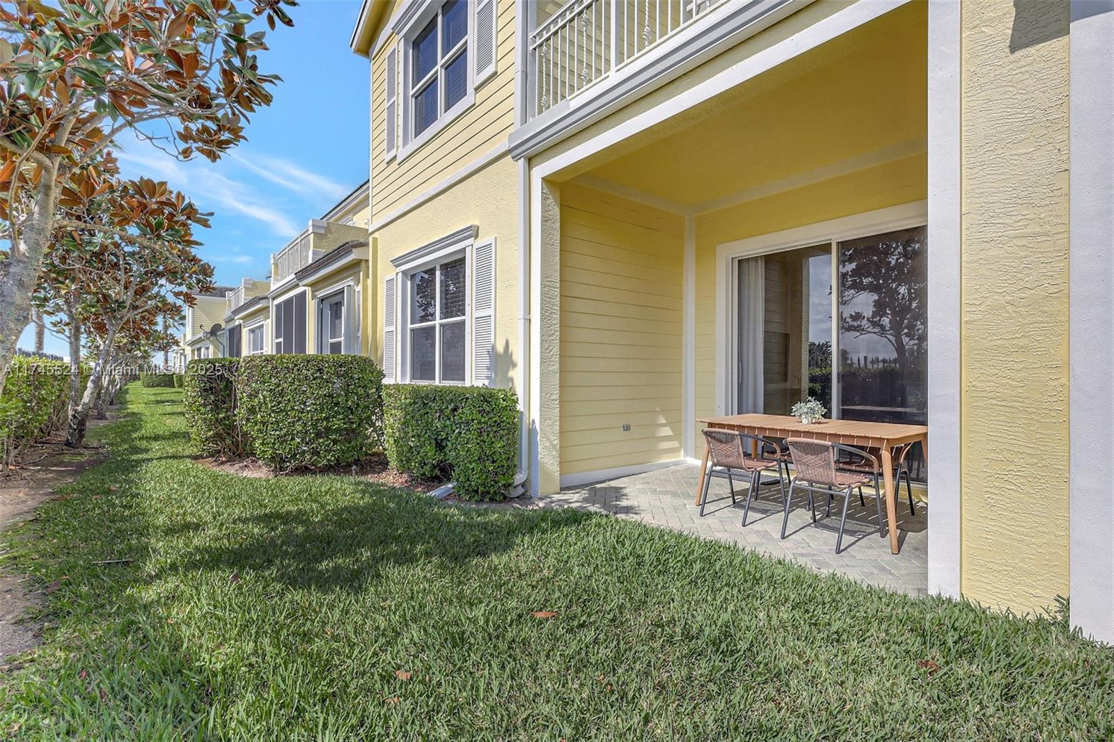 MARINER BAY - Residential Lease