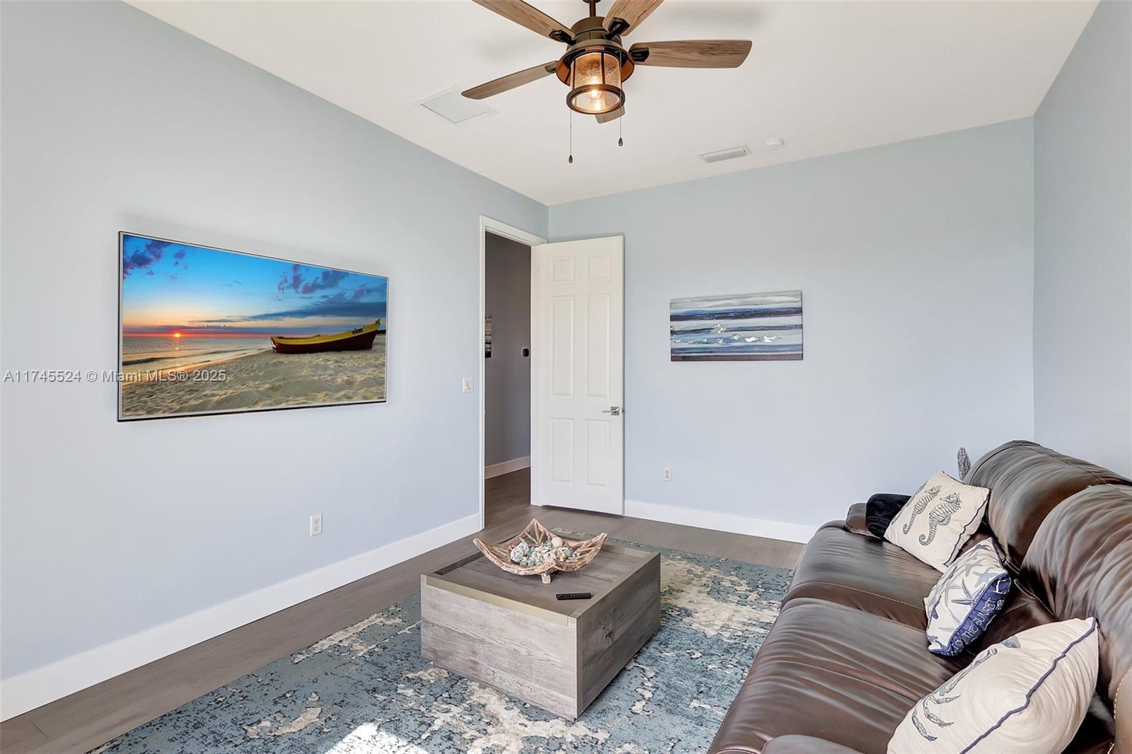 MARINER BAY - Residential Lease