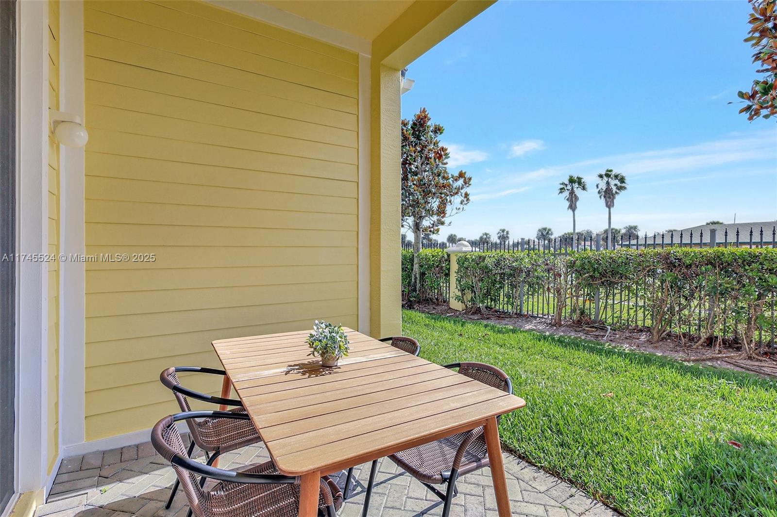 MARINER BAY - Residential Lease