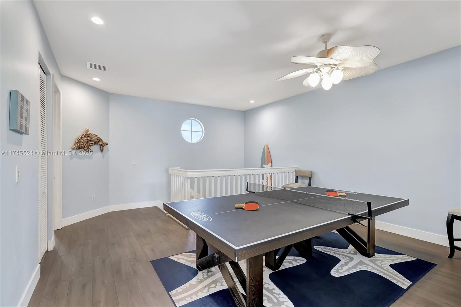 MARINER BAY - Residential Lease