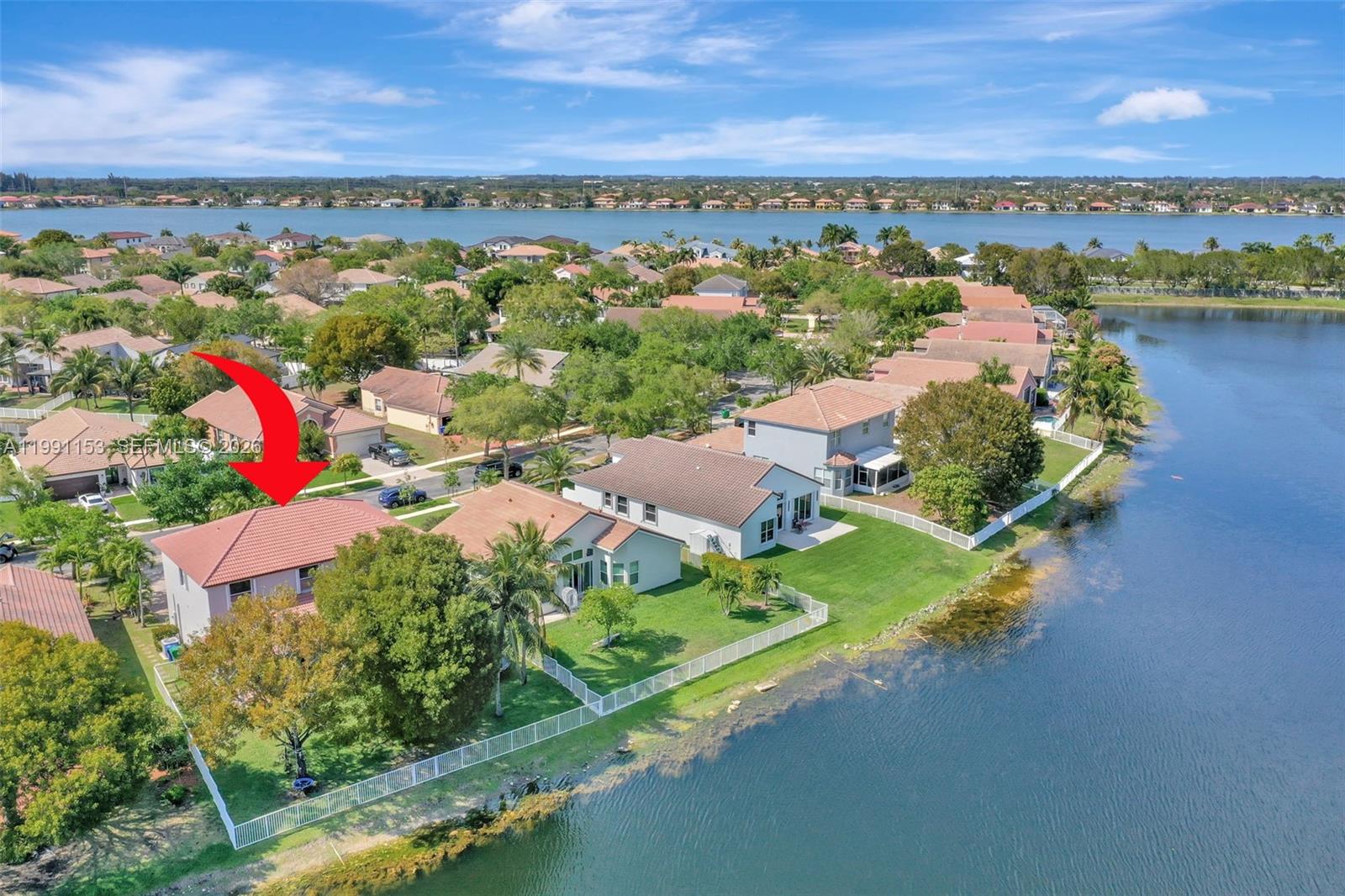 SUNSET LAKES PLAT TWO - Residential