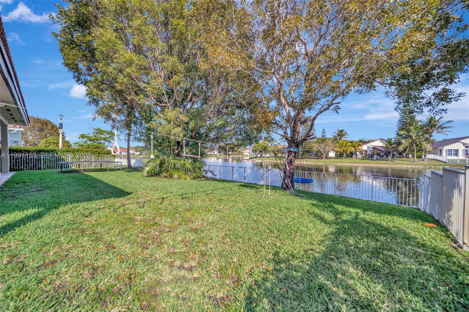 SUNSET LAKES PLAT TWO - Residential