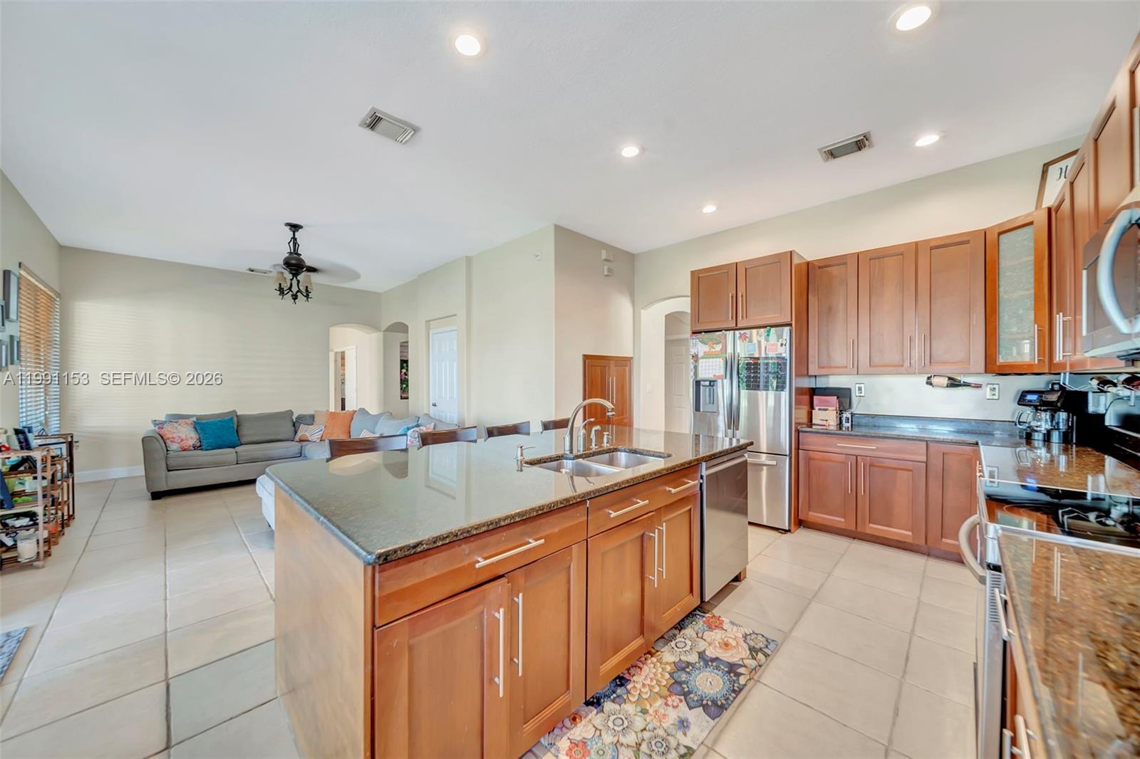 SUNSET LAKES PLAT TWO - Residential