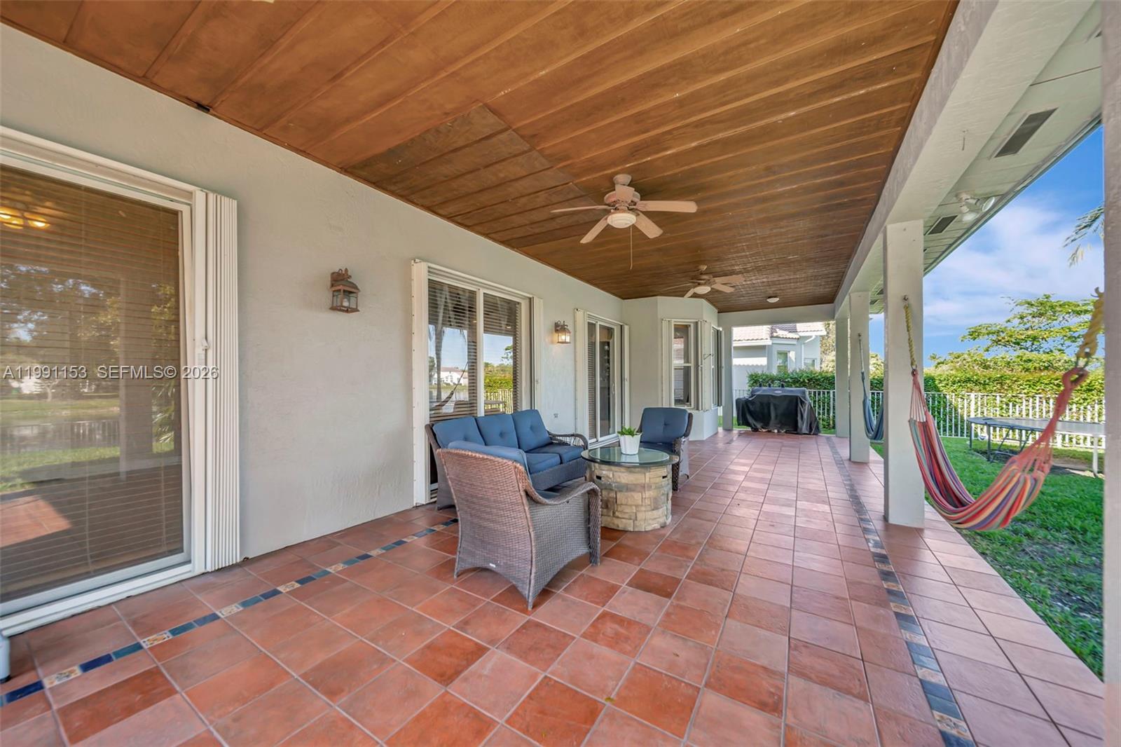 SUNSET LAKES PLAT TWO - Residential