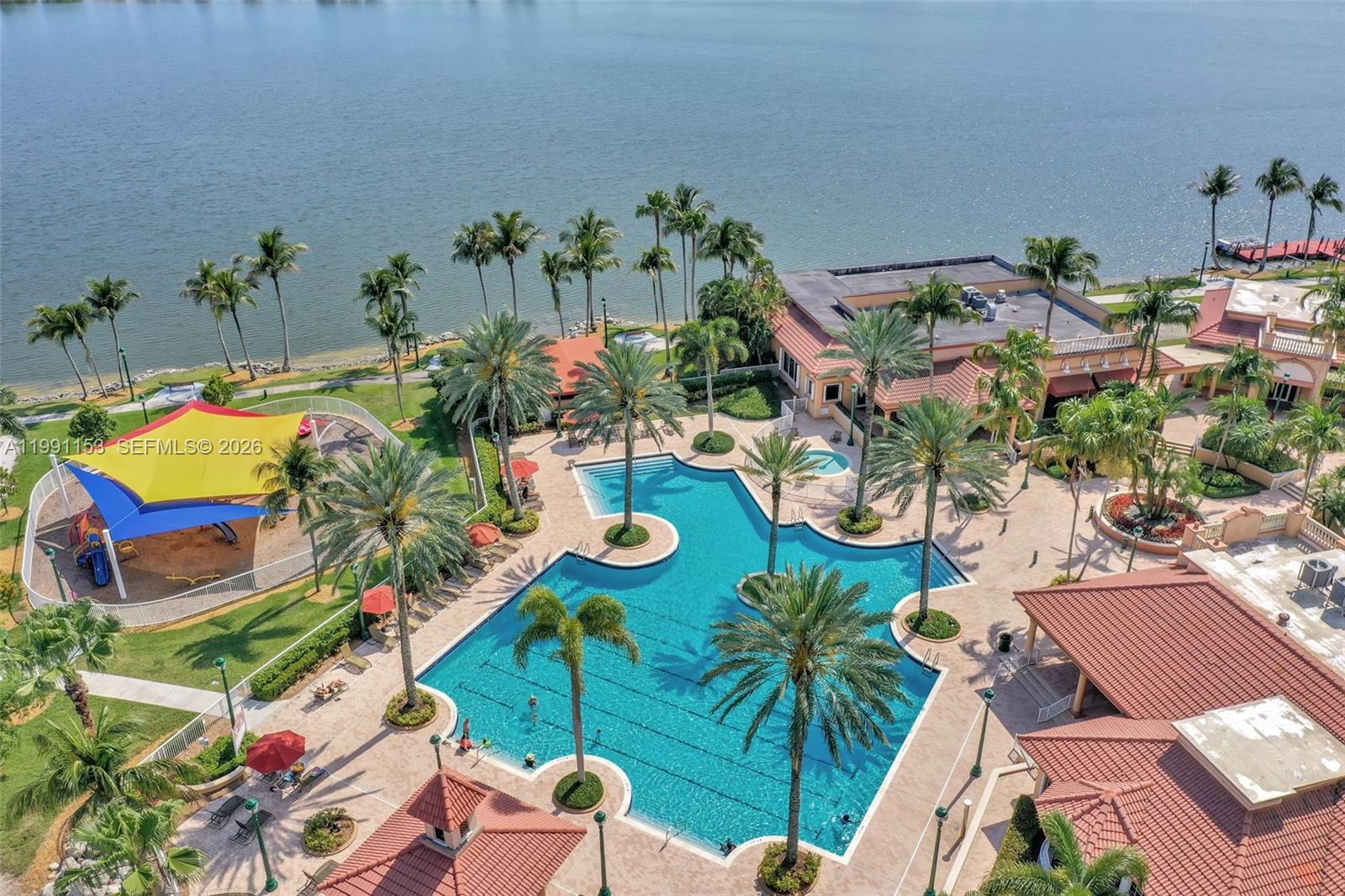 SUNSET LAKES PLAT TWO - Residential