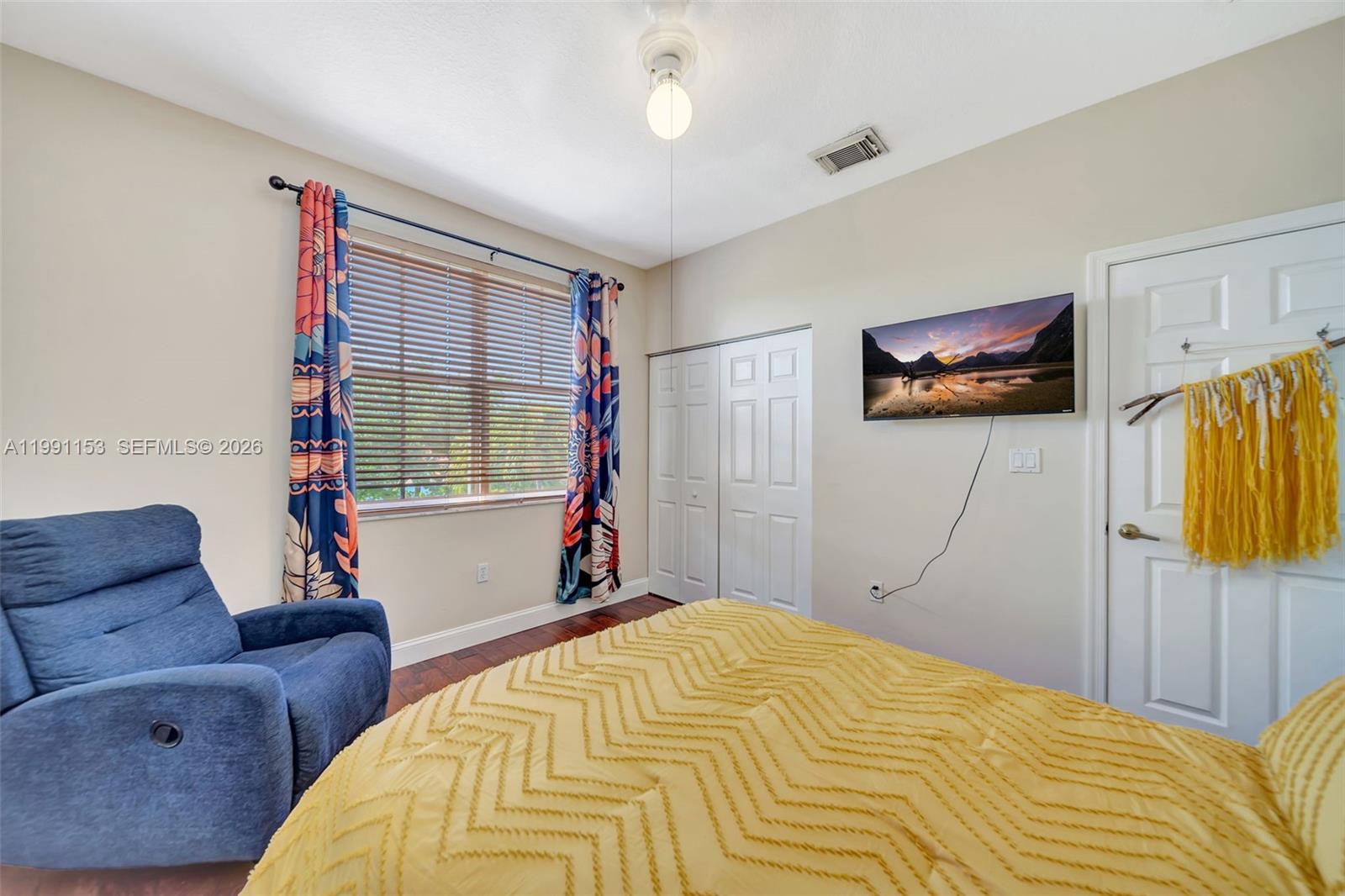 SUNSET LAKES PLAT TWO - Residential