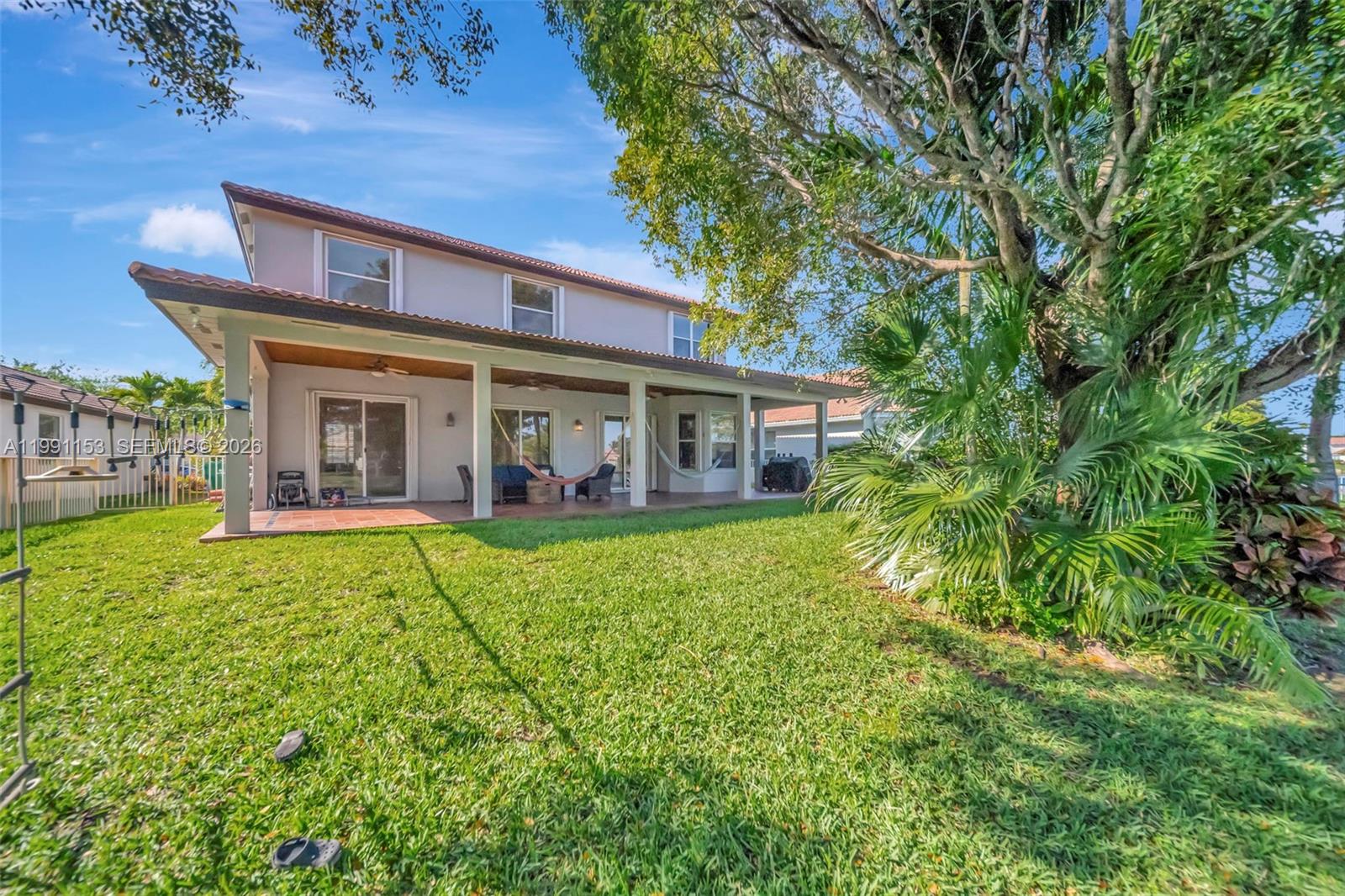 SUNSET LAKES PLAT TWO - Residential