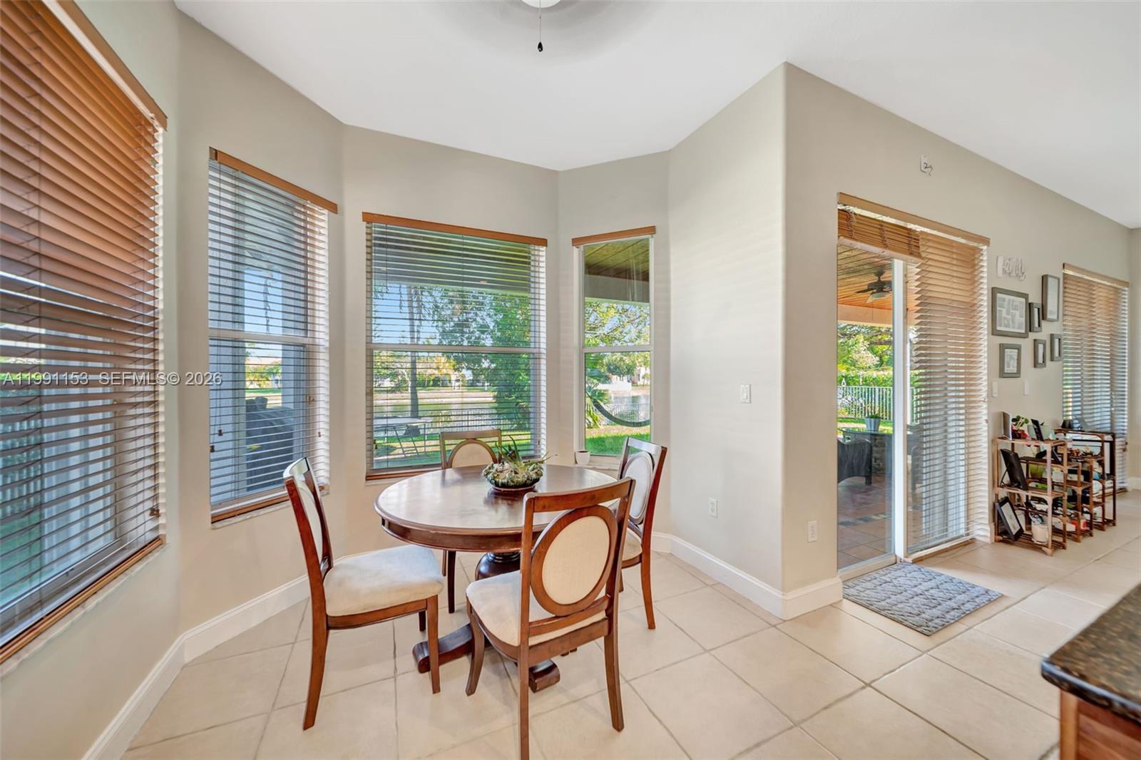 SUNSET LAKES PLAT TWO - Residential