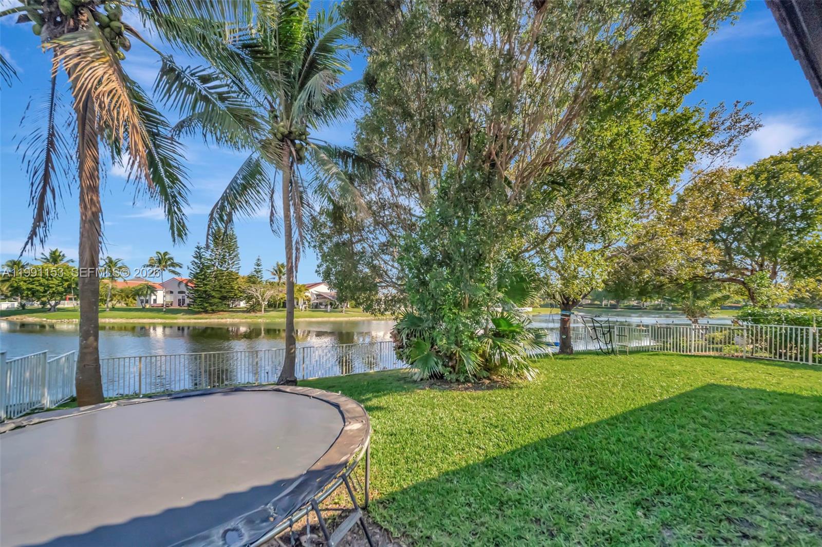 SUNSET LAKES PLAT TWO - Residential