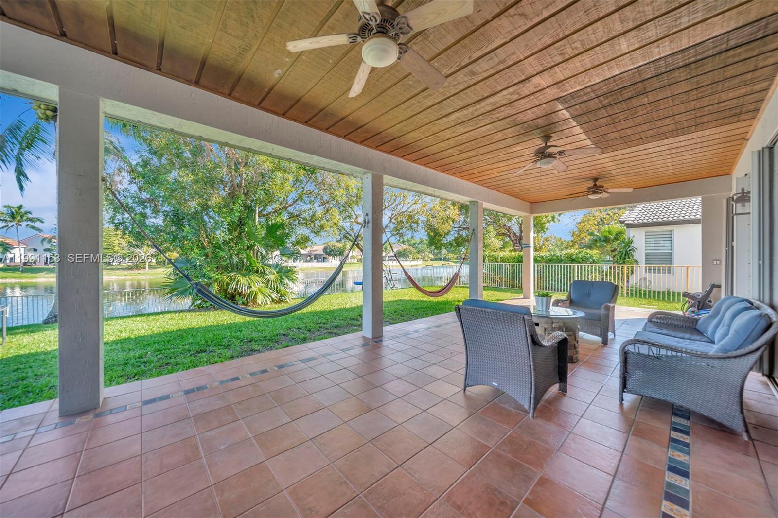 SUNSET LAKES PLAT TWO - Residential