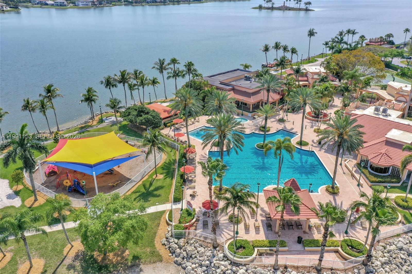 SUNSET LAKES PLAT TWO - Residential