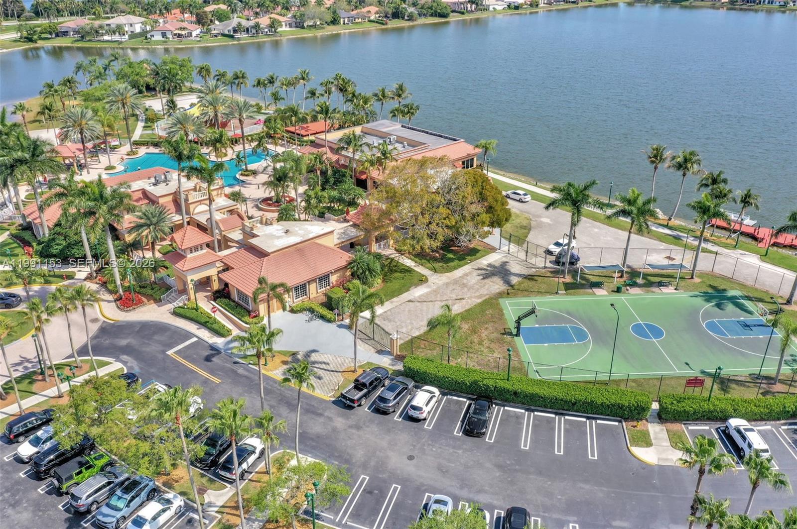 SUNSET LAKES PLAT TWO - Residential