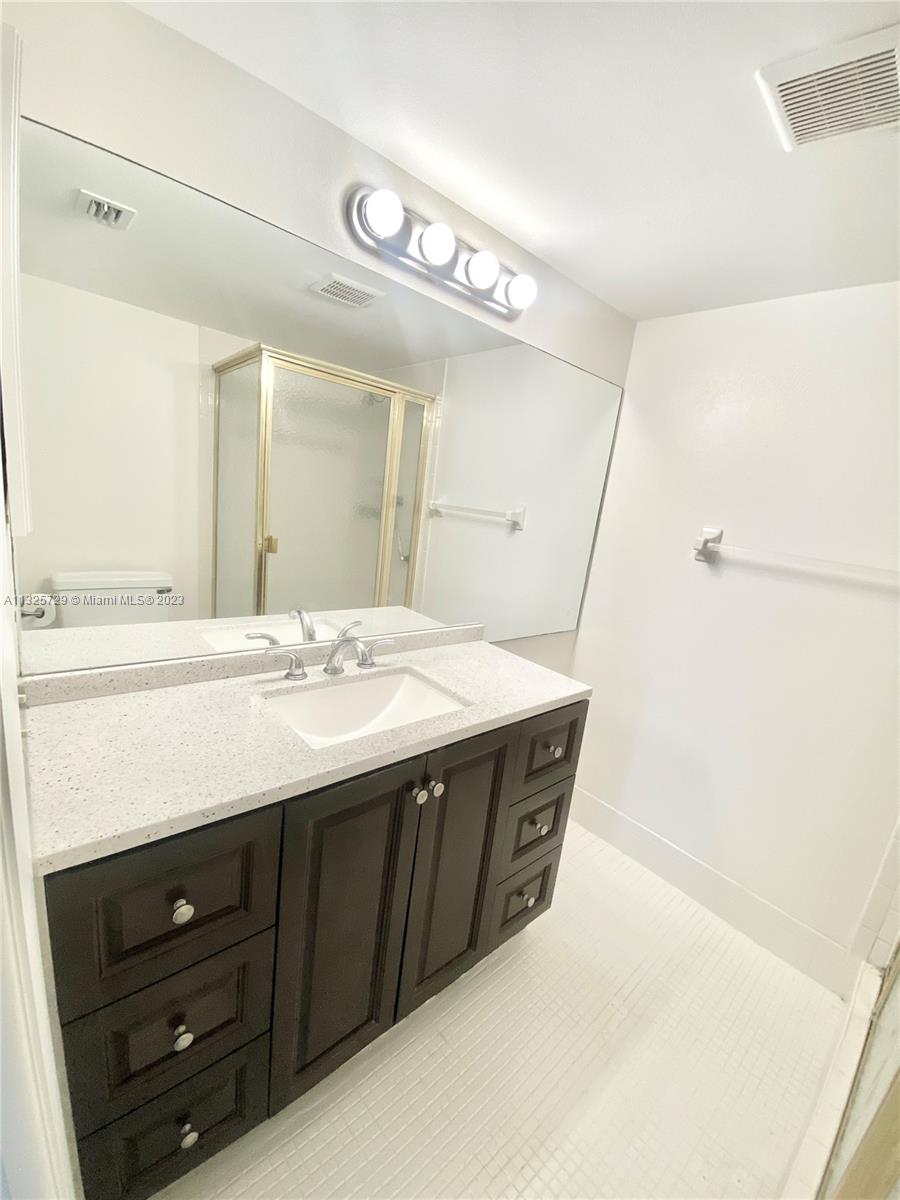 Photo 19 of 27 of 5940 NW 64th Ave 204 condo