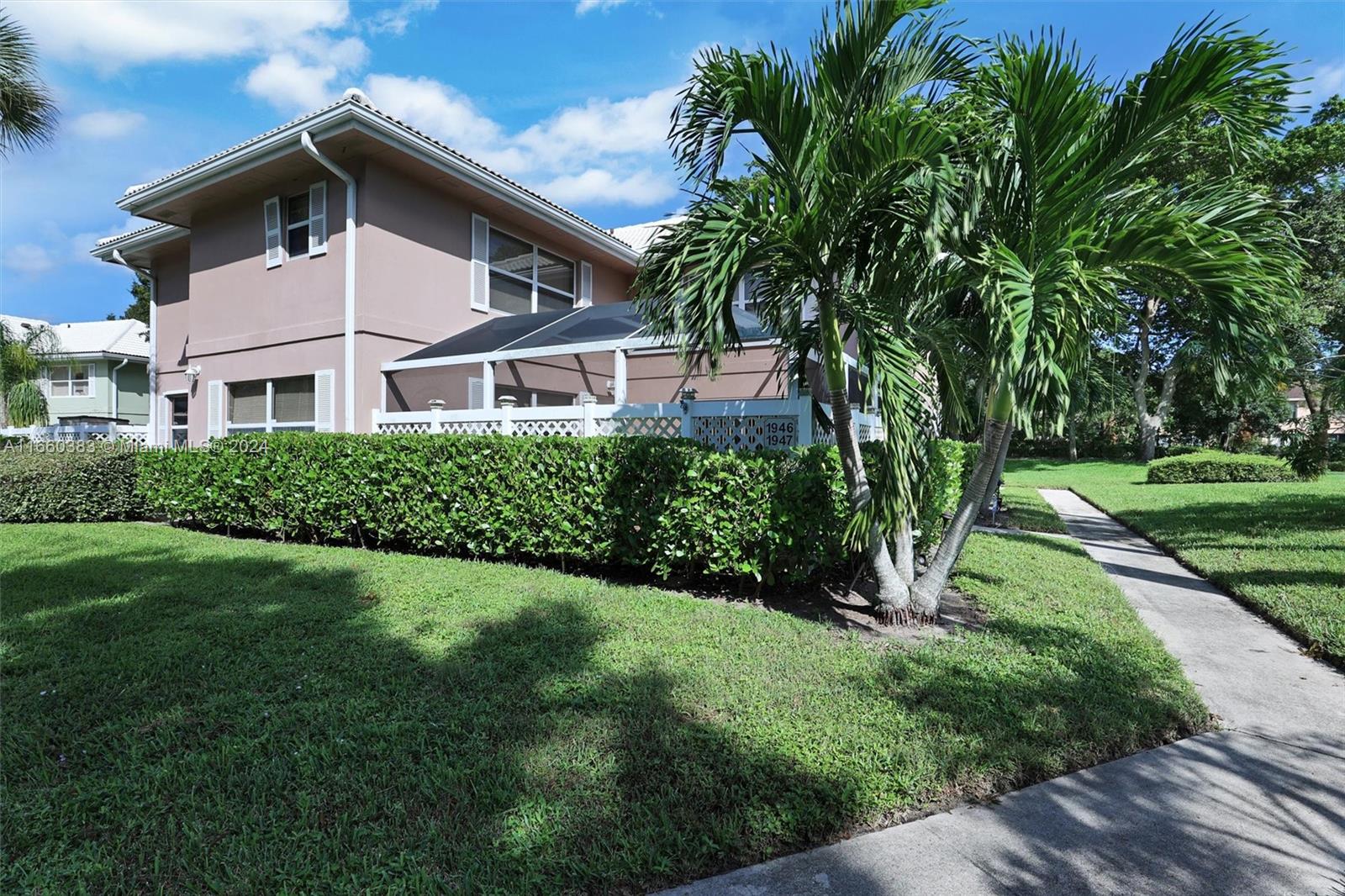 STAMFORD AT THE VILLAGES - Residential