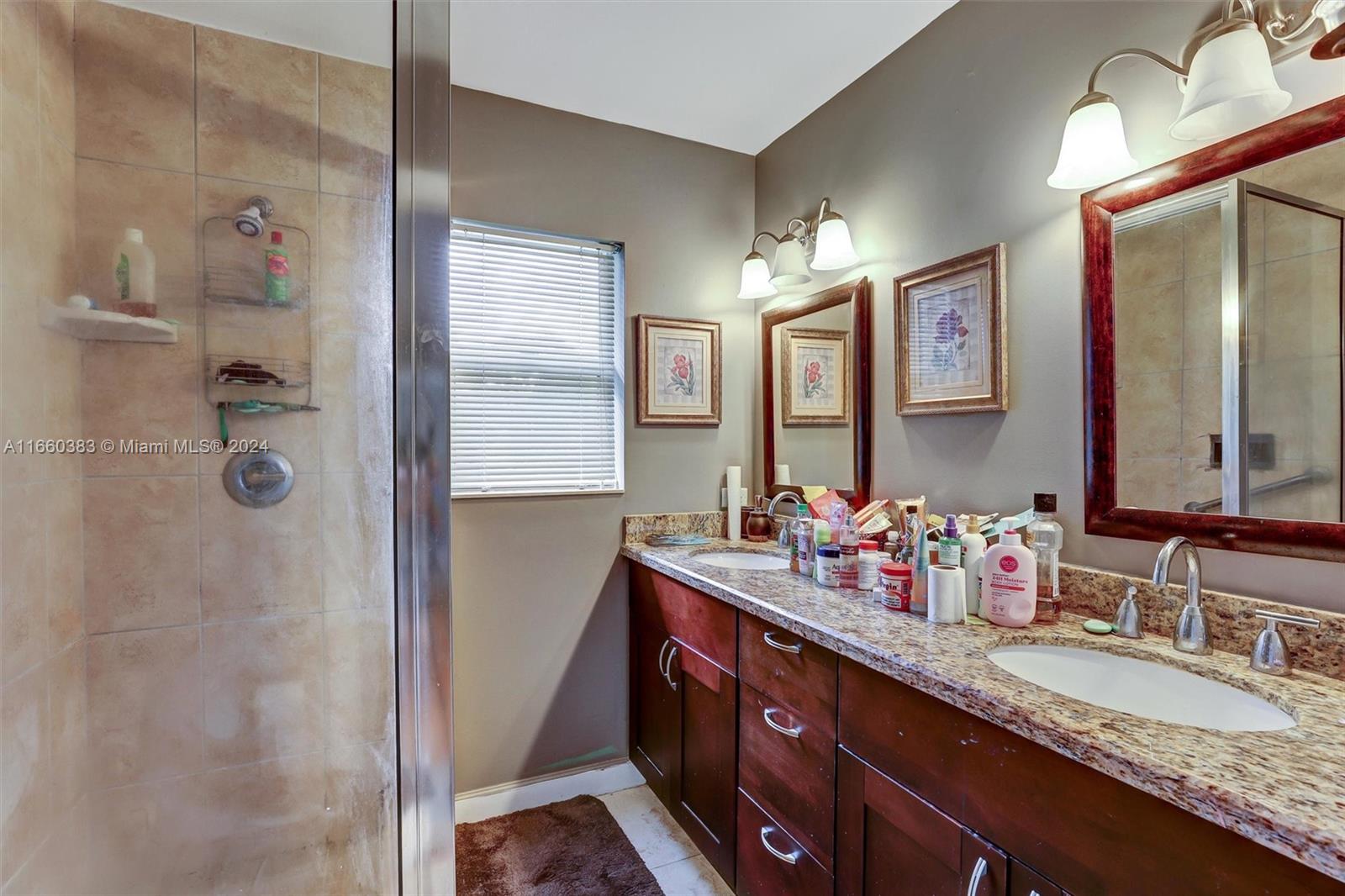 STAMFORD AT THE VILLAGES - Residential