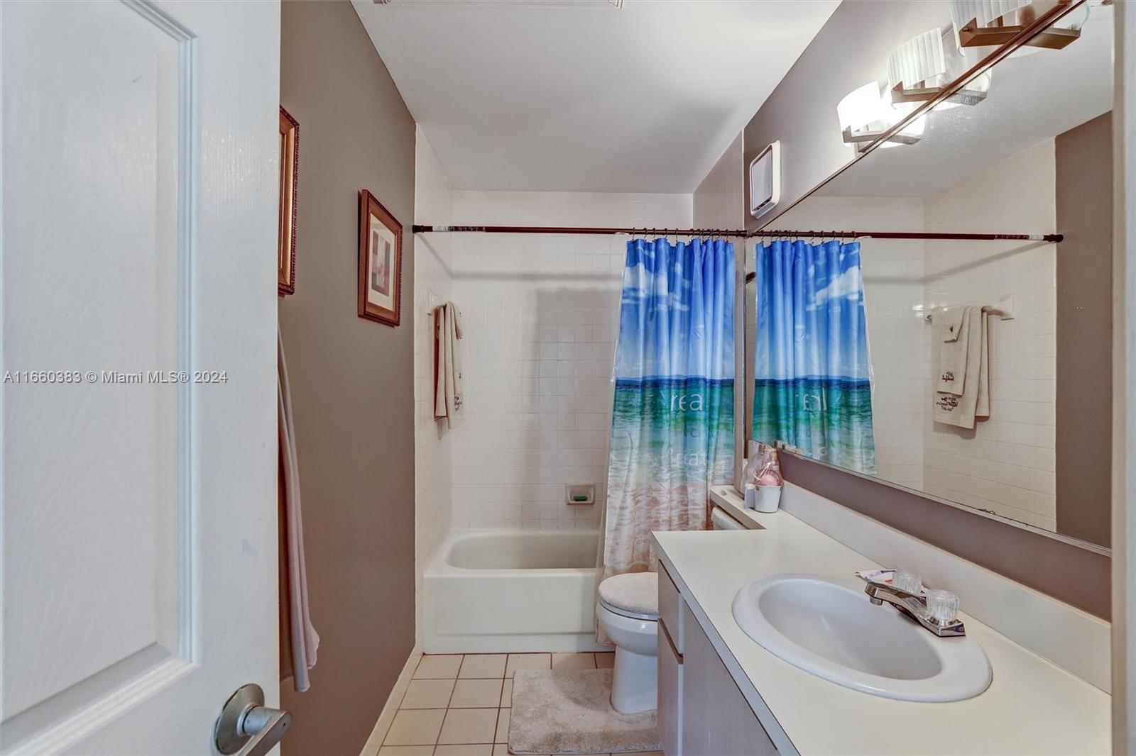 STAMFORD AT THE VILLAGES - Residential