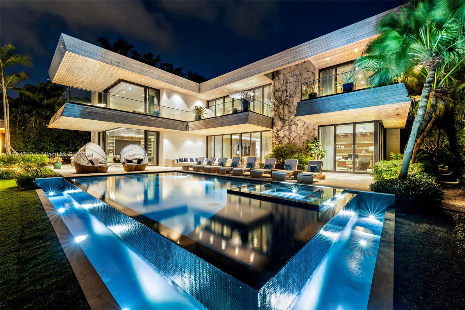 LA GORCE GOLF SUB - Residential