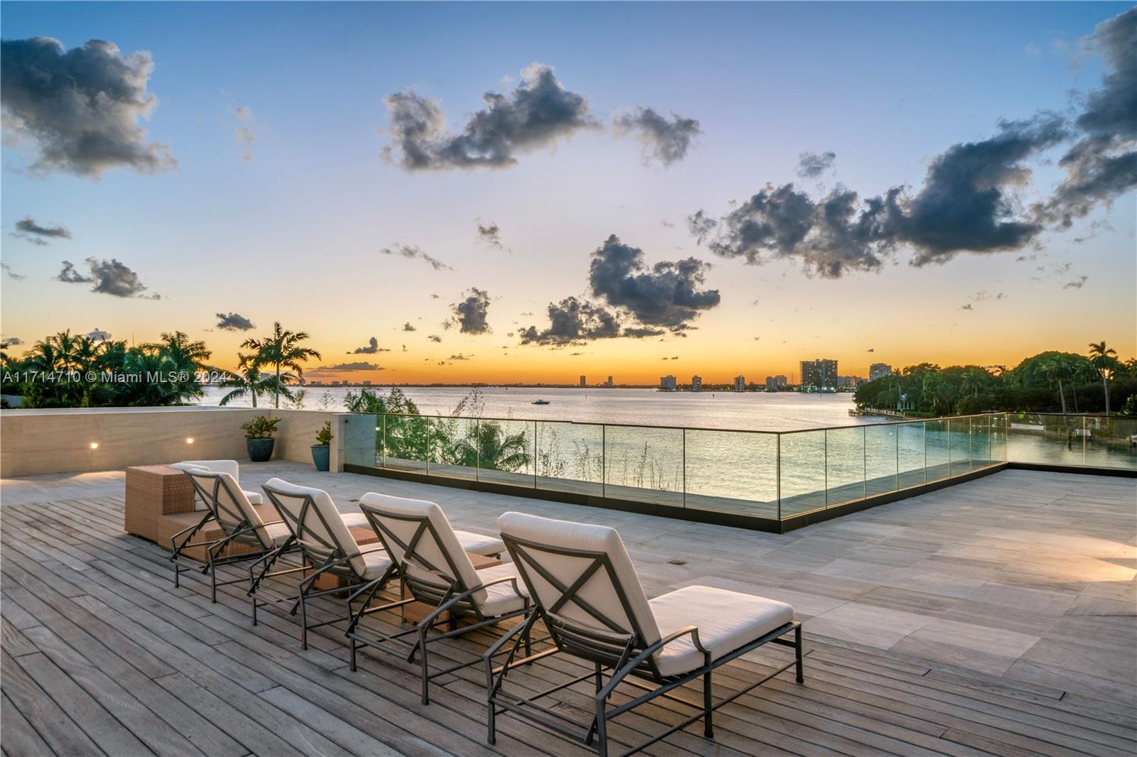 LA GORCE GOLF SUB - Residential