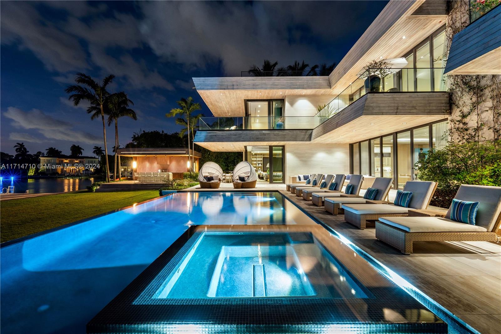 LA GORCE GOLF SUB - Residential