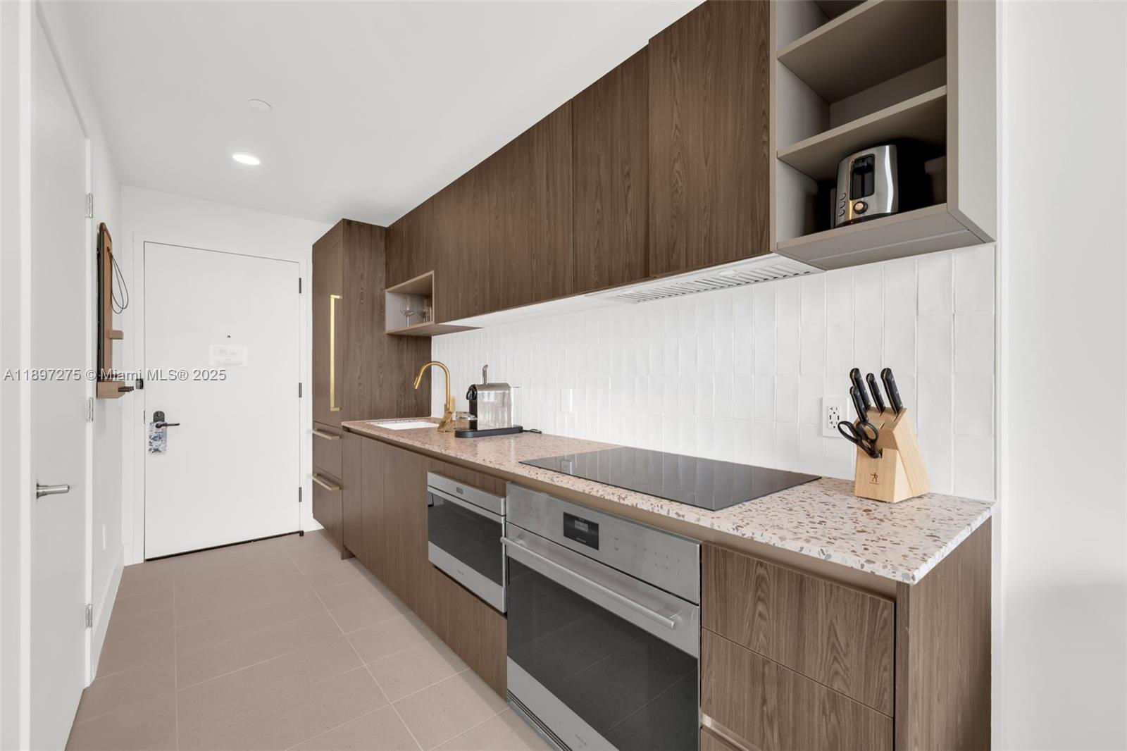 Natiivo / Gale Residences - Residential