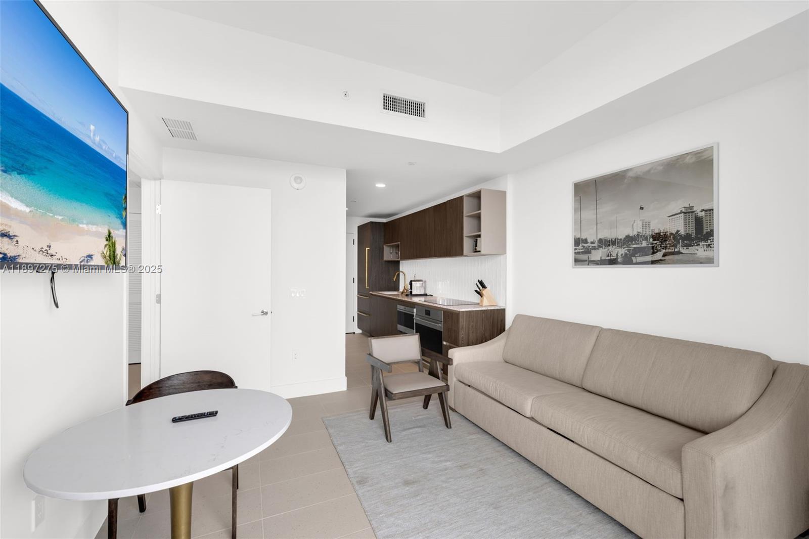 Natiivo / Gale Residences - Residential