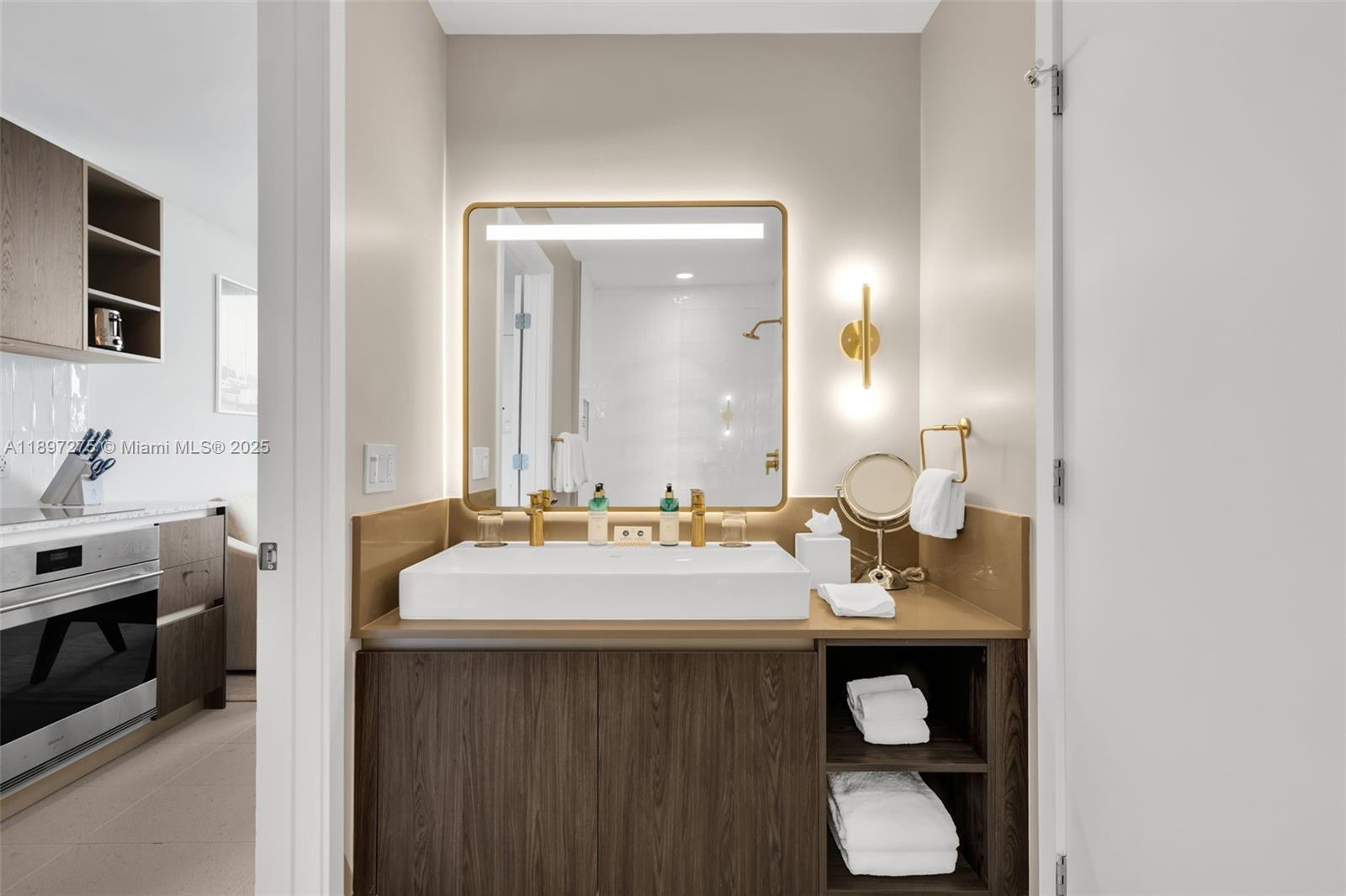 Natiivo / Gale Residences - Residential