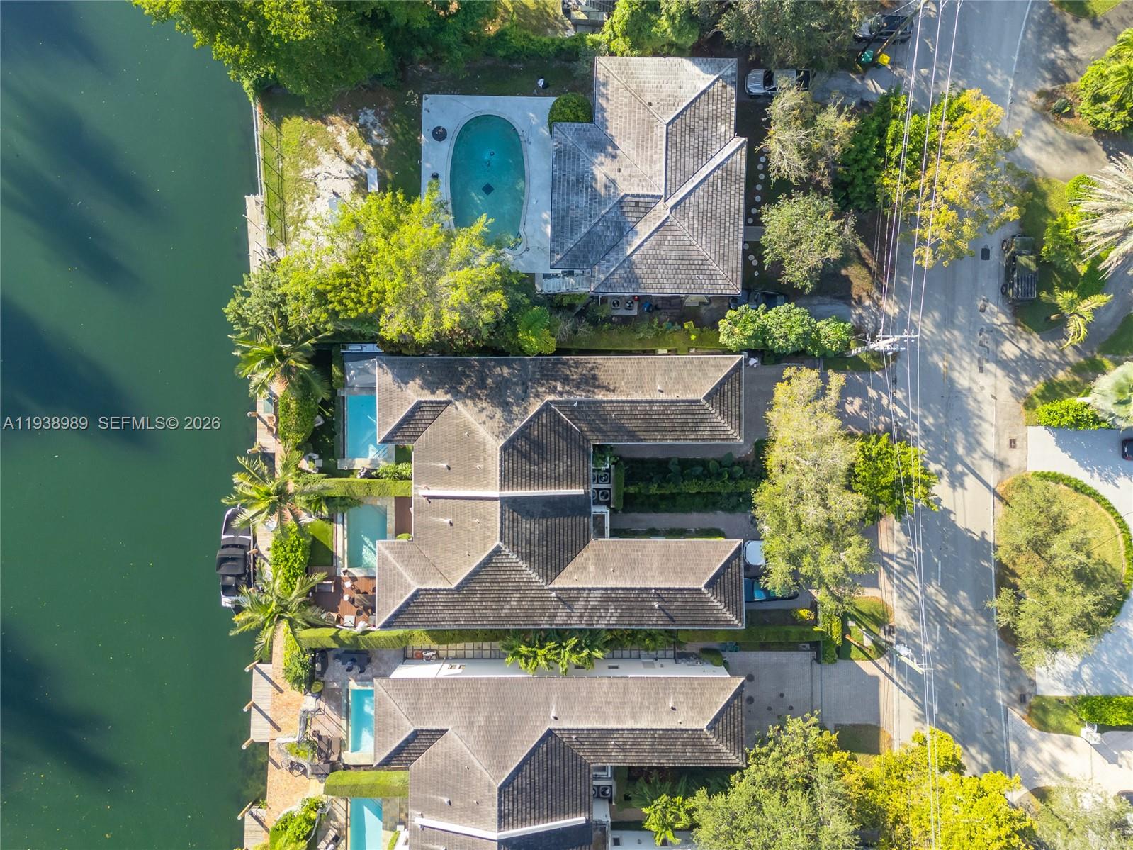 GABLES WATERWAY TOWNHOMES - Residential