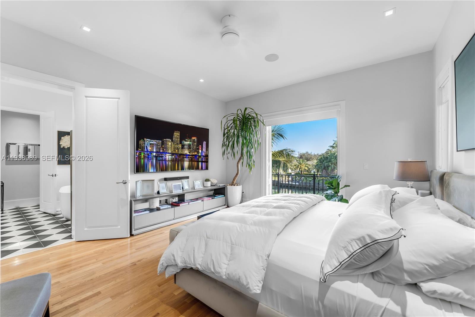 GABLES WATERWAY TOWNHOMES - Residential