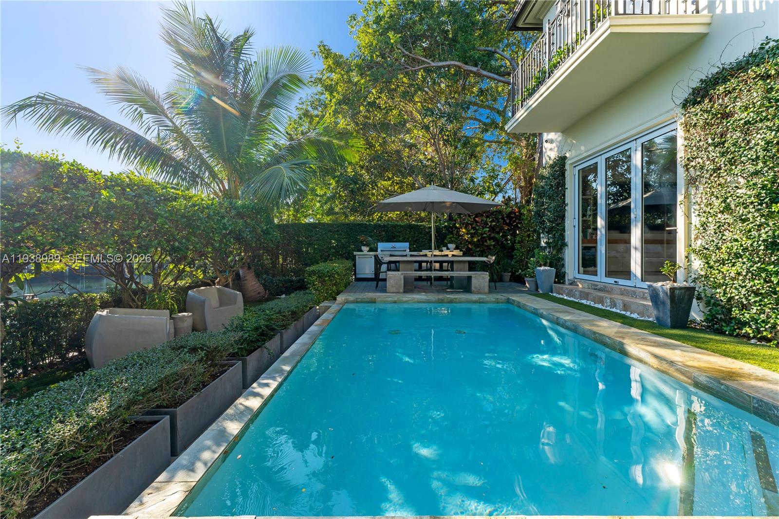 GABLES WATERWAY TOWNHOMES - Residential