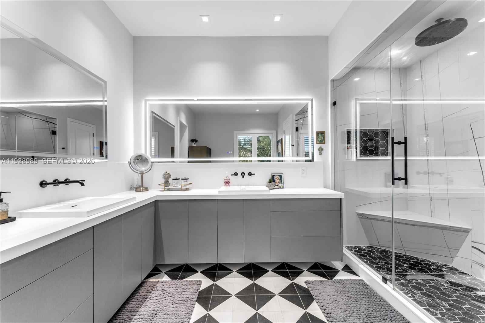 GABLES WATERWAY TOWNHOMES - Residential