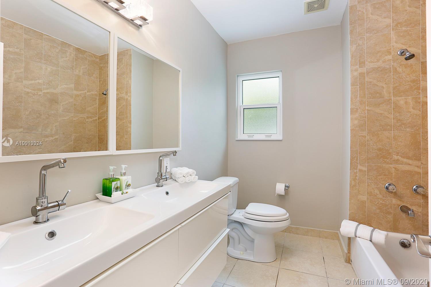 HOLLEMAN PARK - Residential