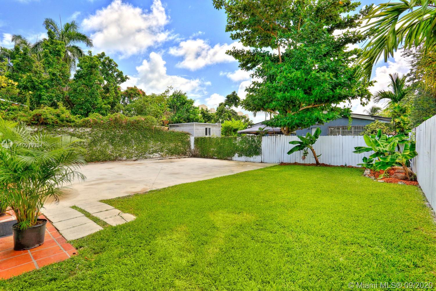 HOLLEMAN PARK - Residential