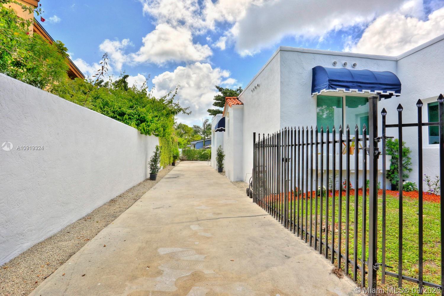 HOLLEMAN PARK - Residential