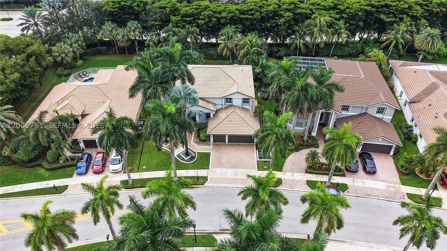 1606 Victoria Pointe Cir