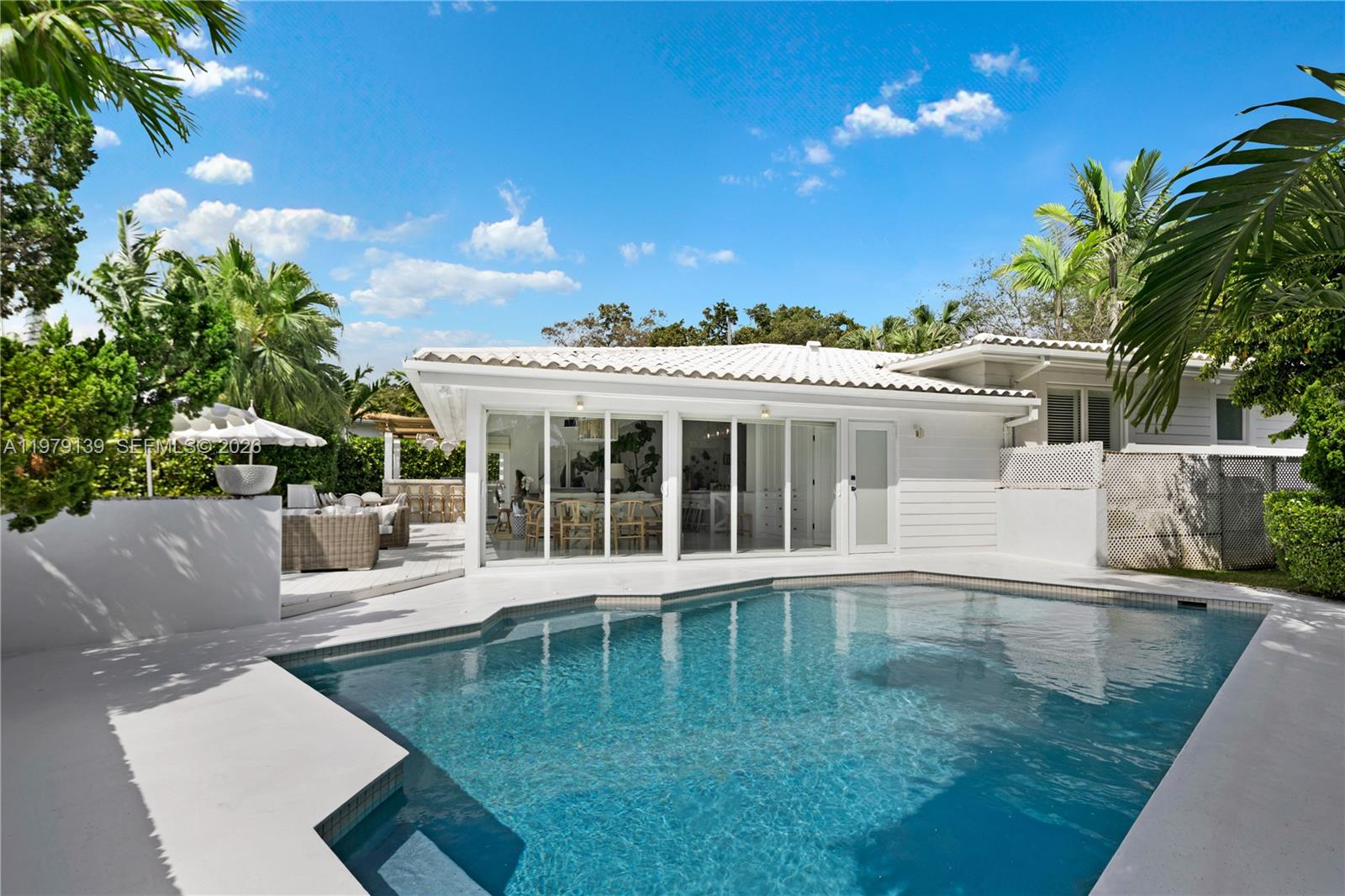 CORAL GABLES RIVIERA SEC - Residential